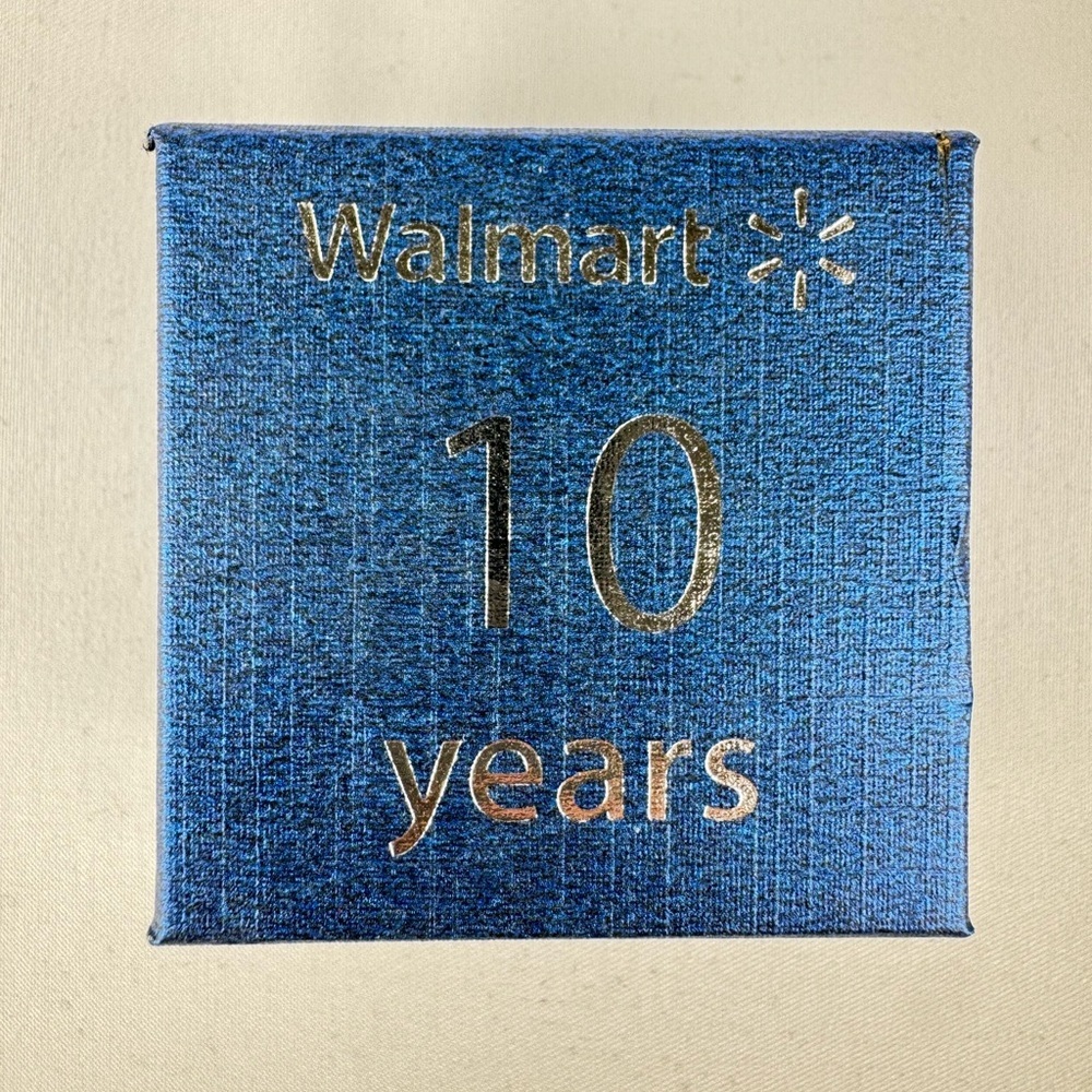 NWT Walmart Official Employee 10 Year Pin - Picture 3 of 3